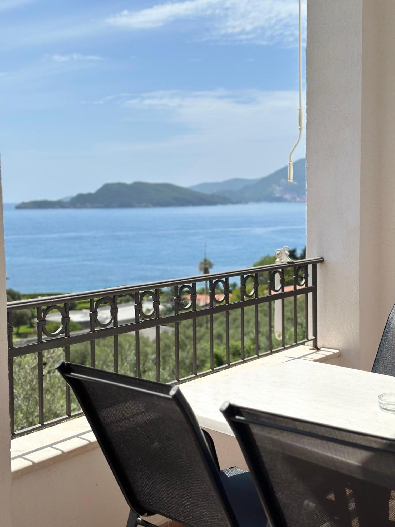 Apartment Milan Sveti Stefan