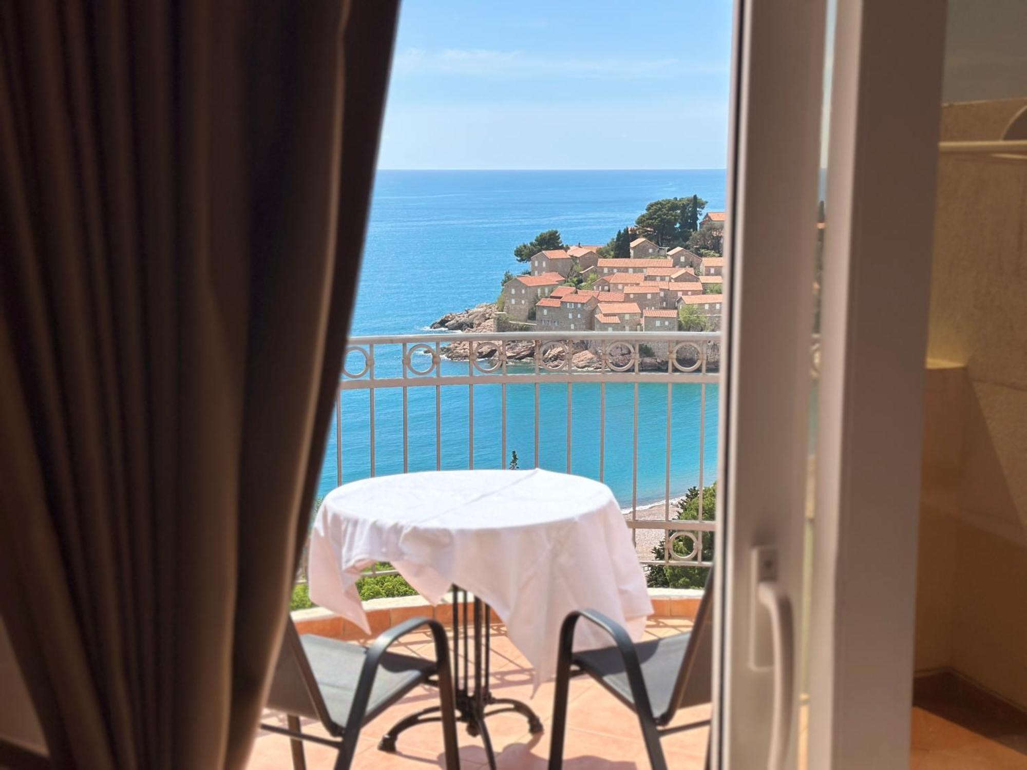Milan Apartment Sveti Stefan