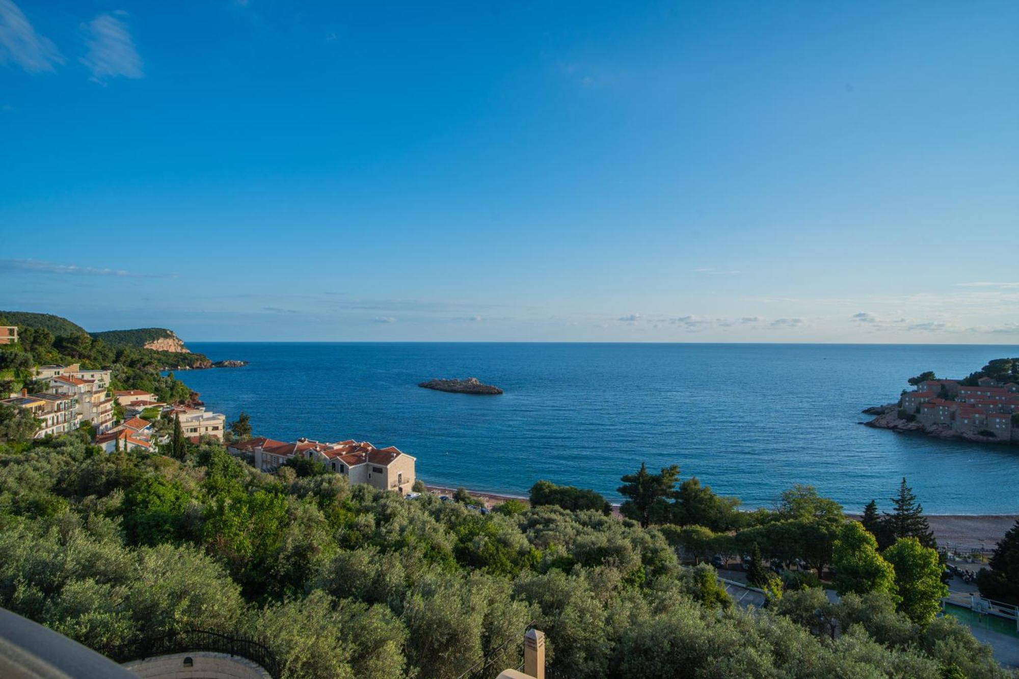 Apartment Milan Sveti Stefan